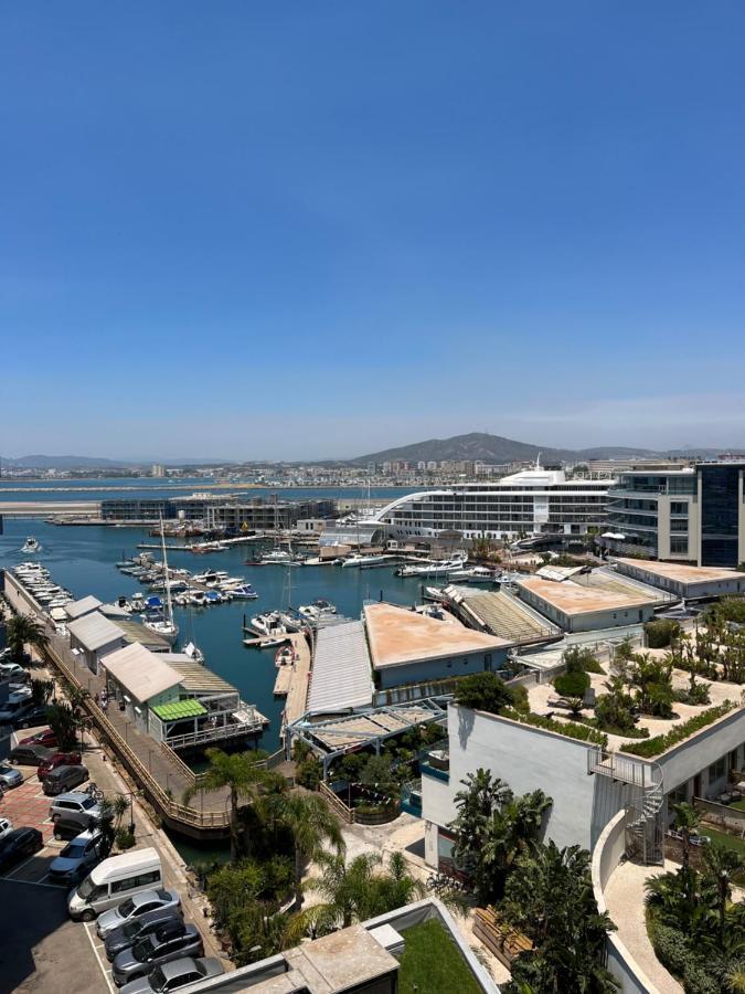 Ocean Village Lovely 2 Bedroom Apartment Gibraltar Bagian luar foto